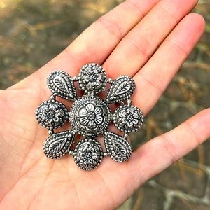 SYLVIA DAHL SIGNED FOR NEIMAN MARCUS FLOWER  FUR SCARF BROOCH PIN CLIP!